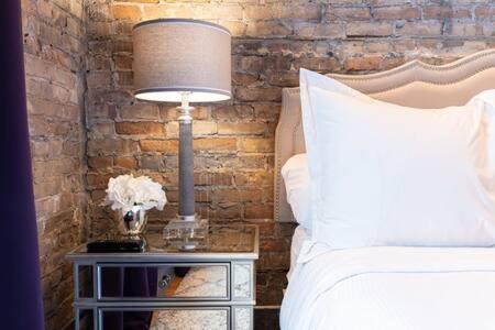 Hip Urban Loft - Small Town Charm -124 Lofts #3 West Dundee Eksteriør bilde